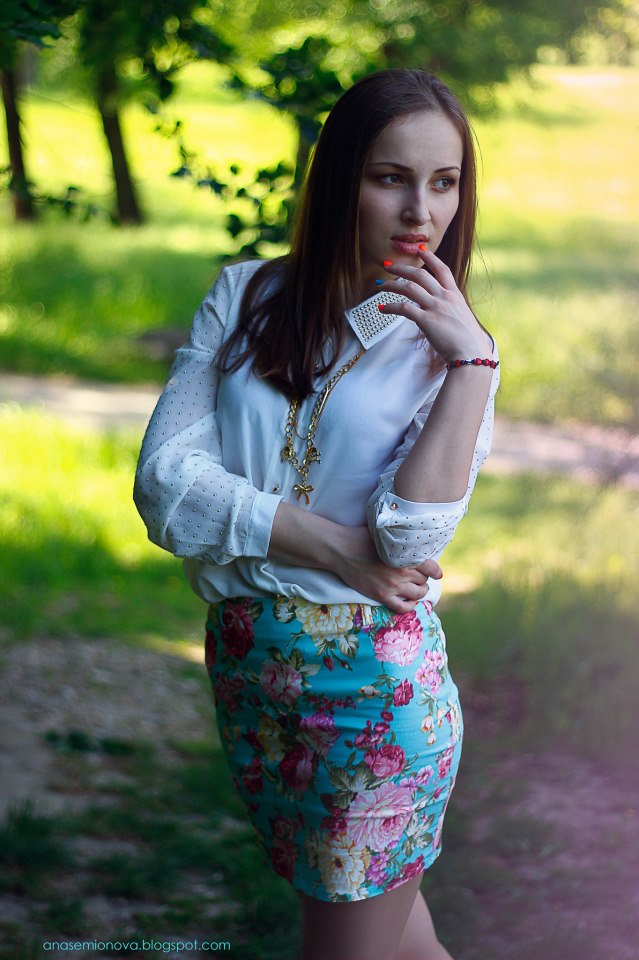 308505_553335758052168_779627708_n